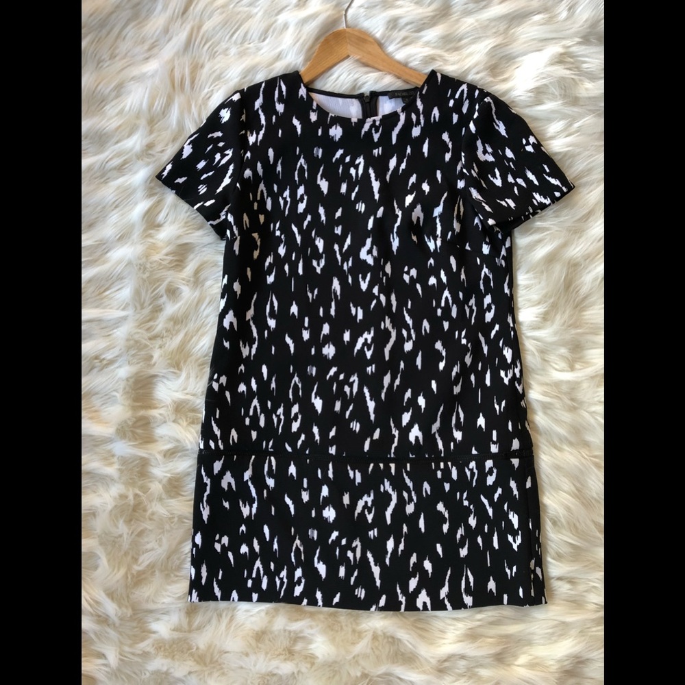 Rachel Zoe size 4 Black and white Mini